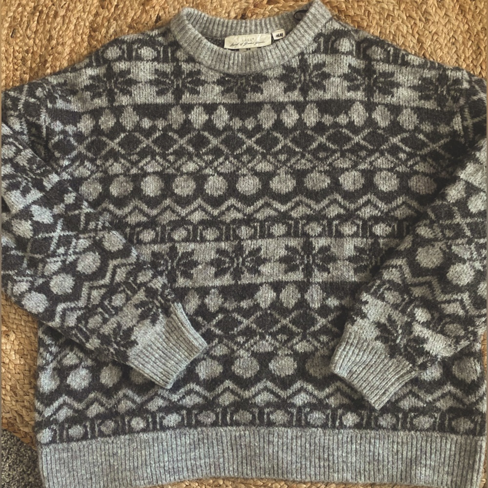 H&M Sweater